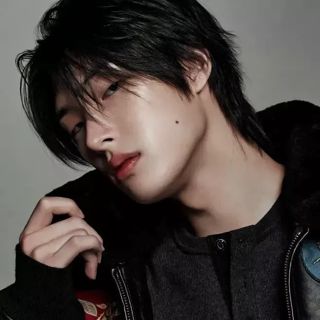 Behind-the-scenes cut of Mingi (ATEEZ)