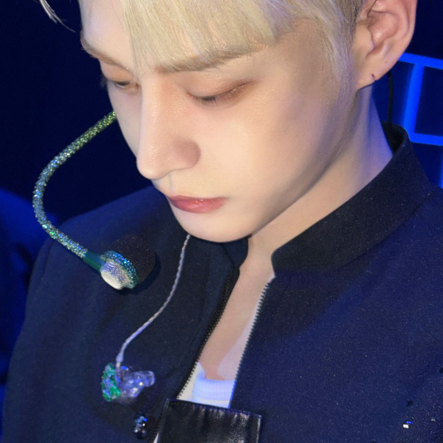 Recent activity shot of Kim Jiwoong (ZEROBASEONE)