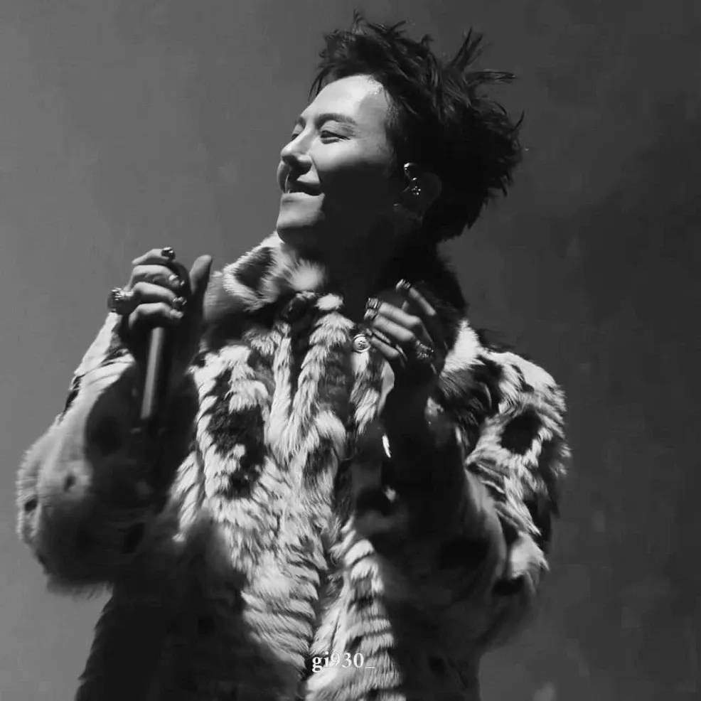Latest photo of G-DRAGON (BIGBANG)