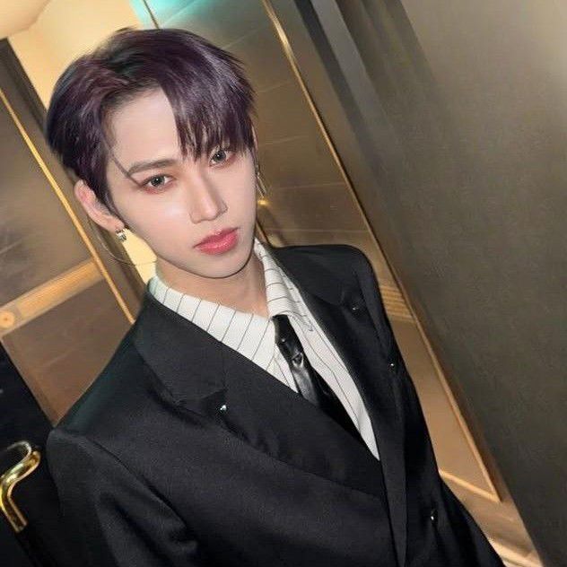 Behind-the-scenes cut of Exxi (SEVENTOEIGHT)