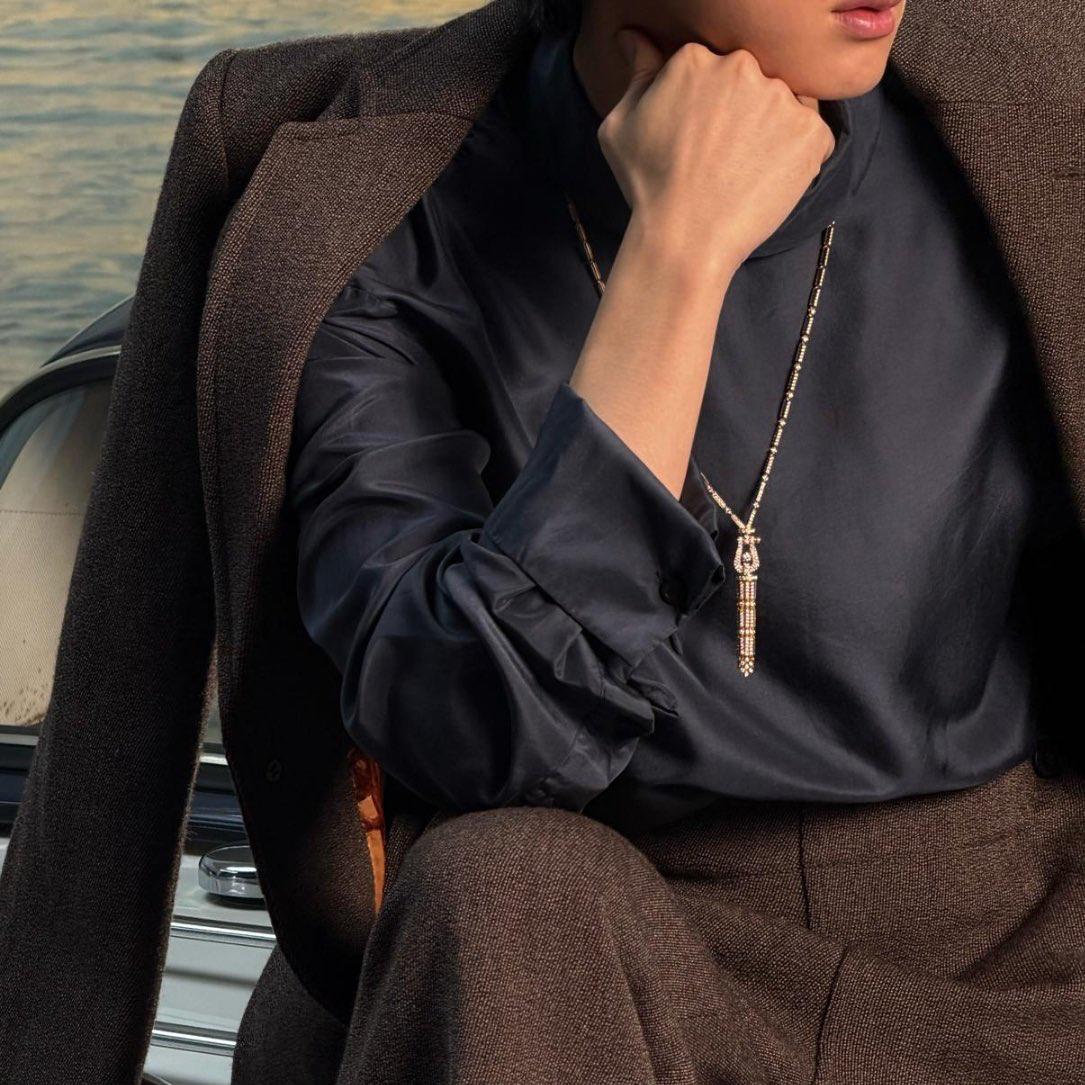 Foto aktivitas terbaru Jin (BTS)