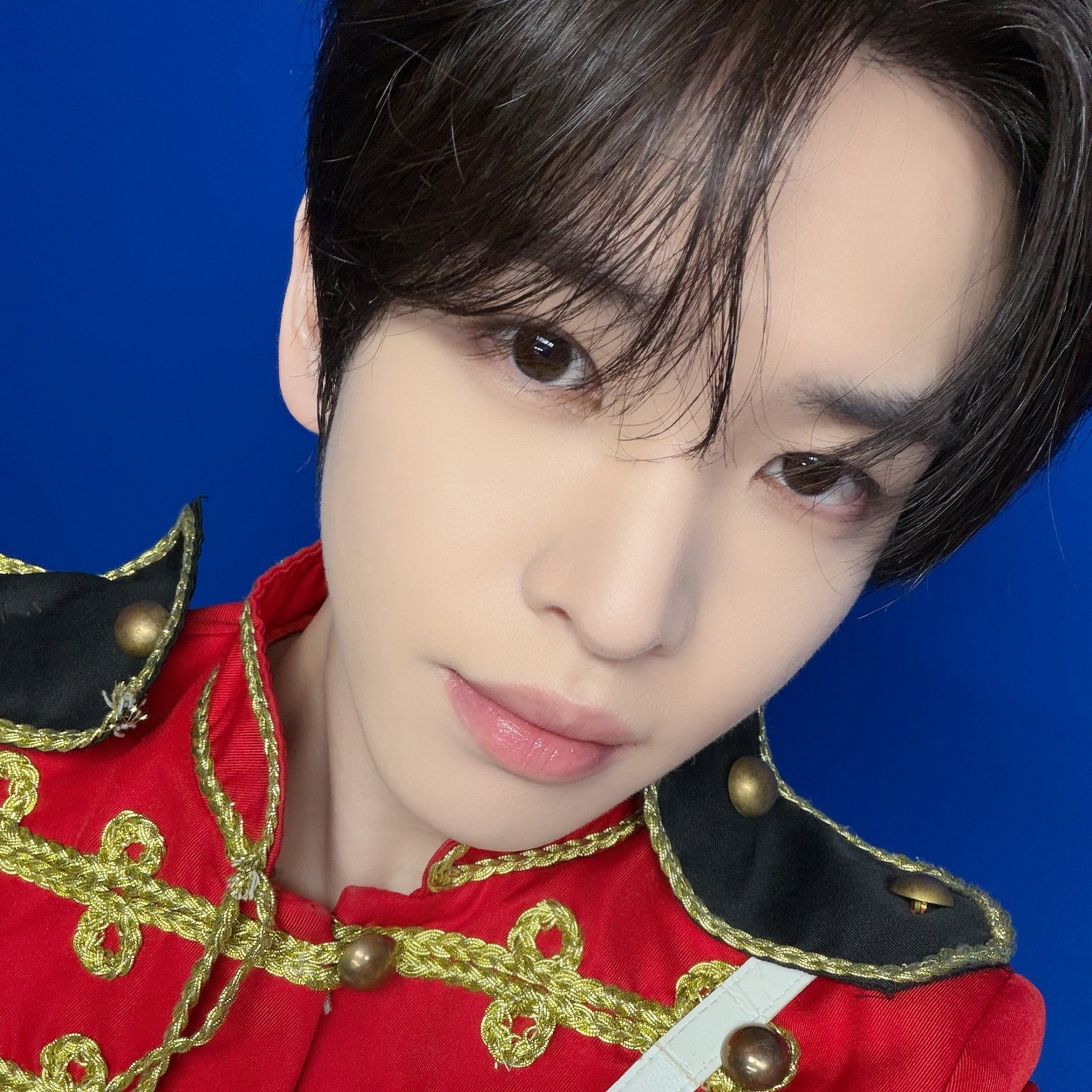 Potret di balik layar Allen (CRAVITY)