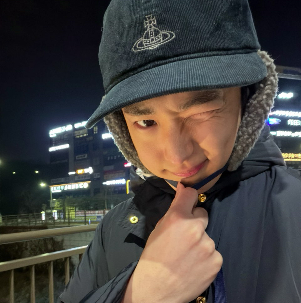 A moment captured by Choi Byungchan's fan