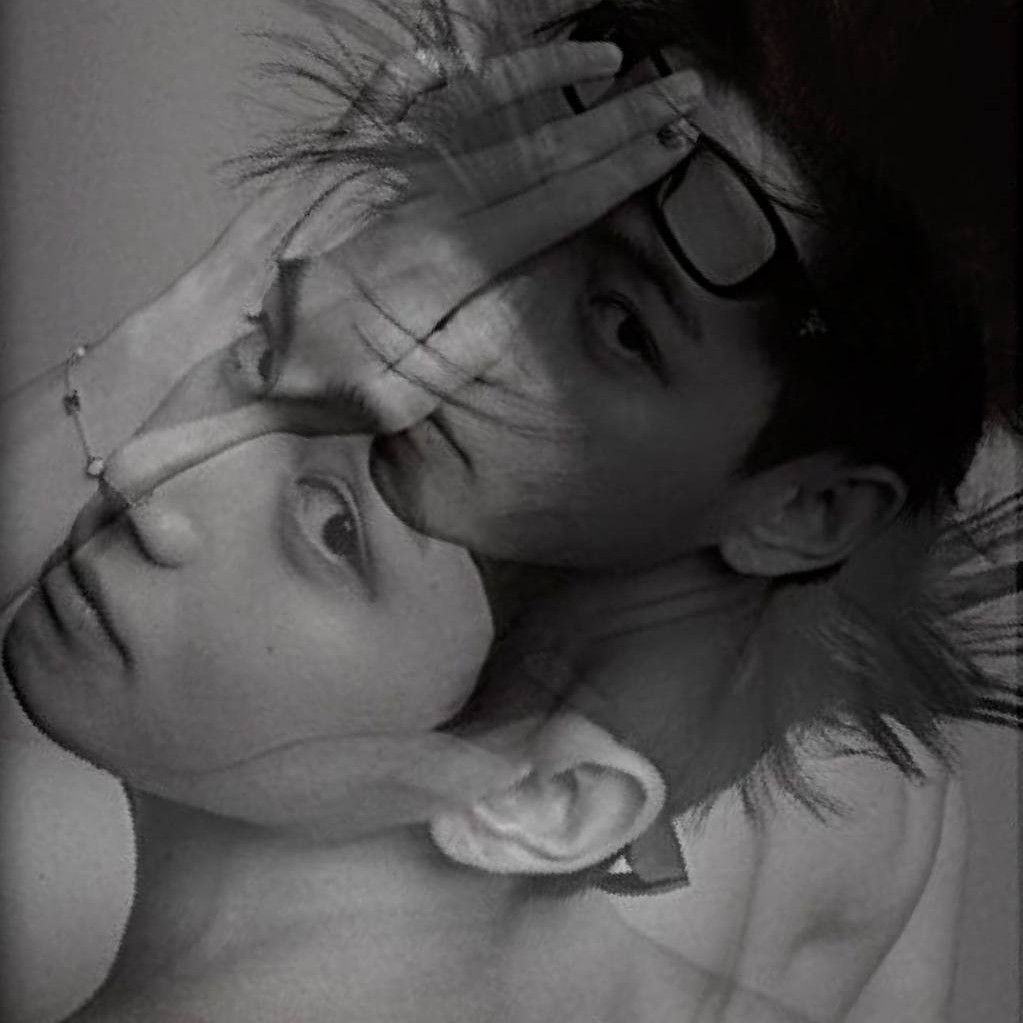 Latest photo of V (BTS)