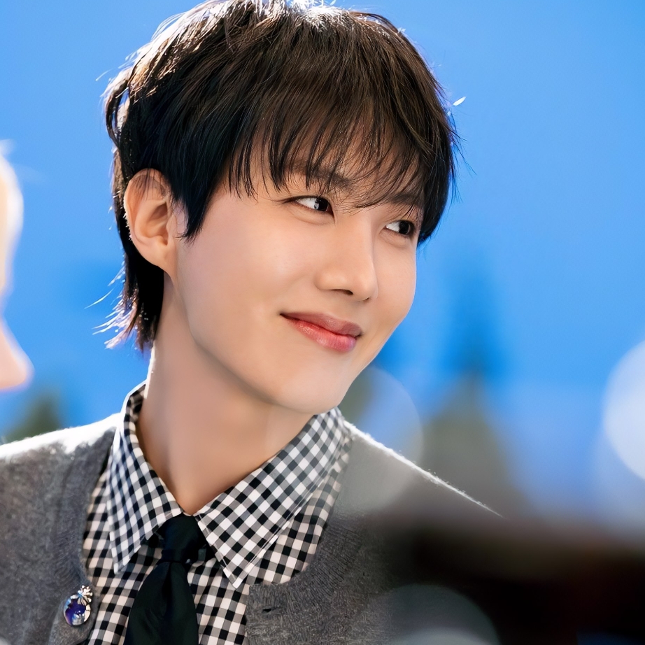 J-hope (防彈少年團)的最新照片