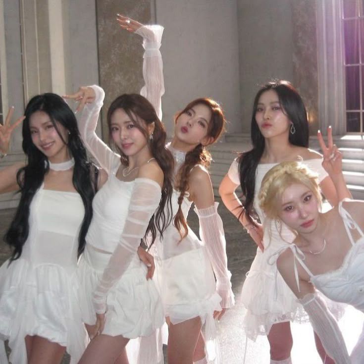 Foto aktivitas terbaru ITZY