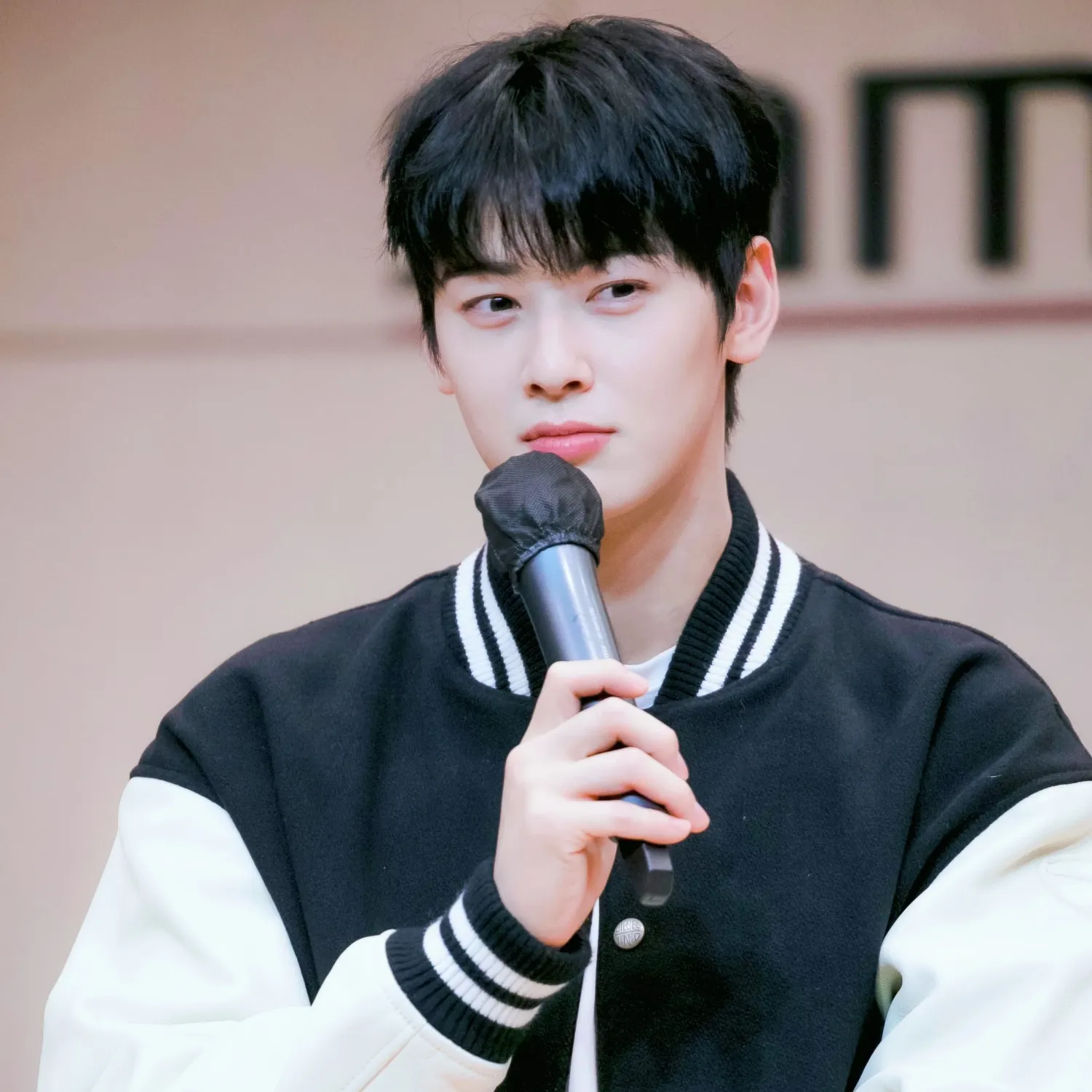 Behind-the-scenes cut of Eunwoo (ASTRO)