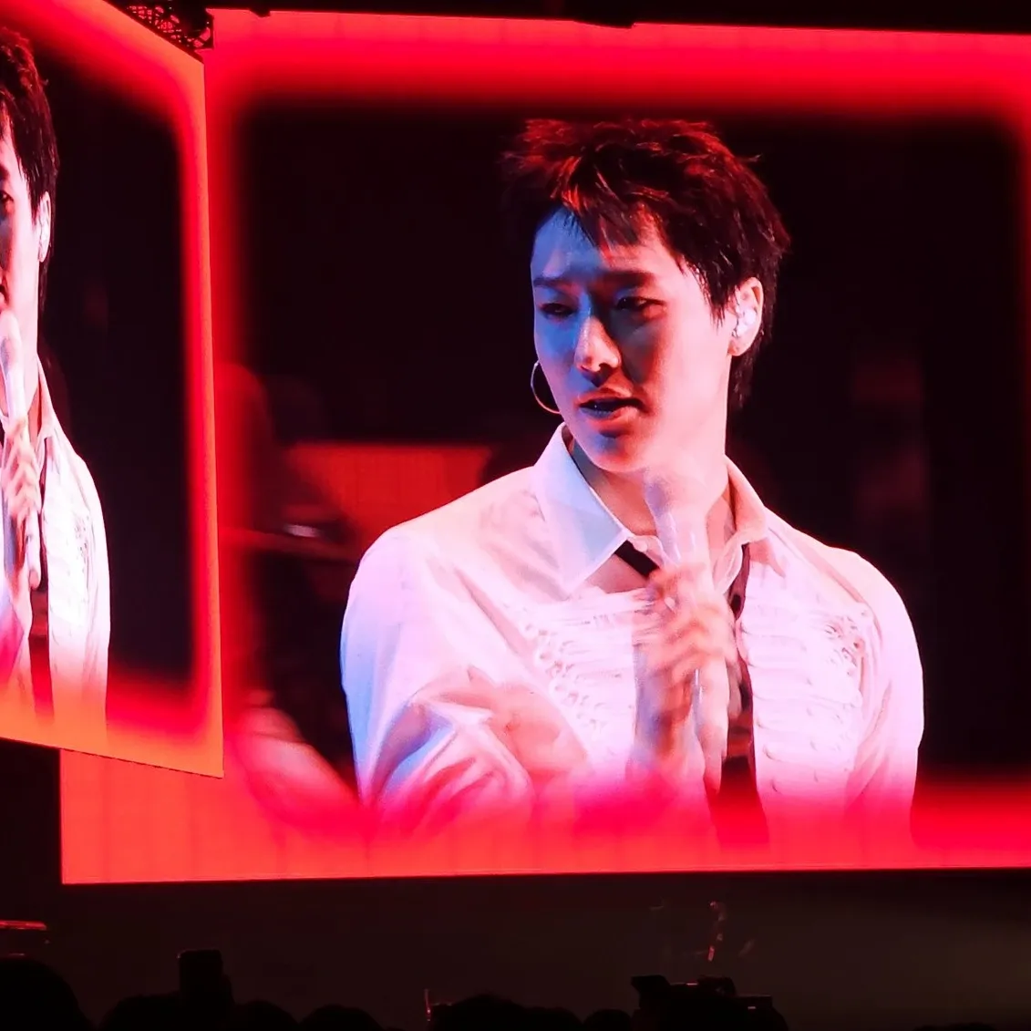 Behind-the-scenes cut of WOODZ