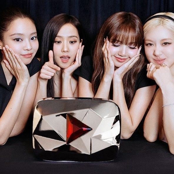 BLACKPINK의 최신 사진