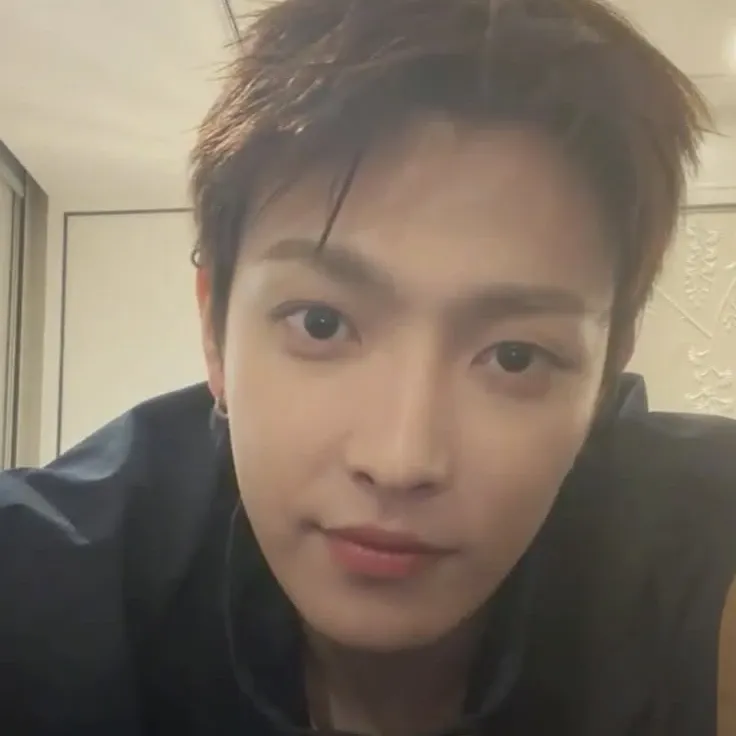 Recent activity shot of Hongjoong (ATEEZ)