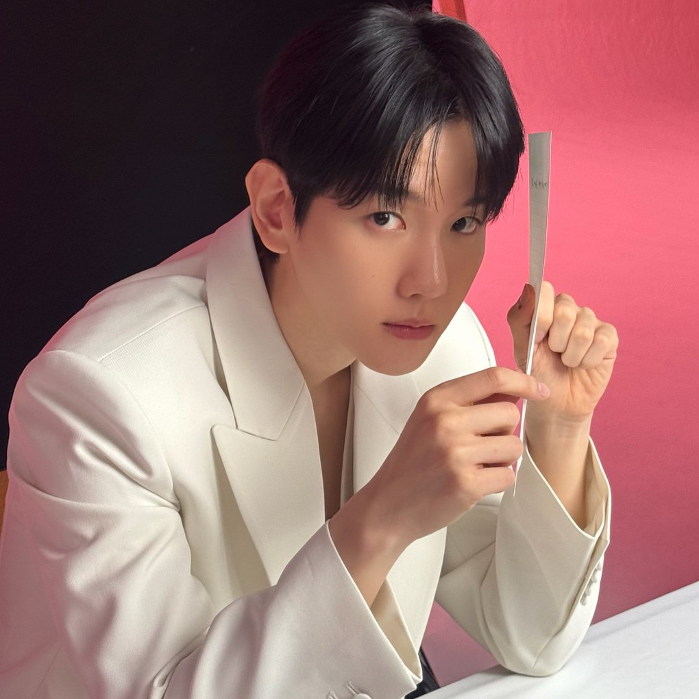백현 (EXO)의 최신 사진