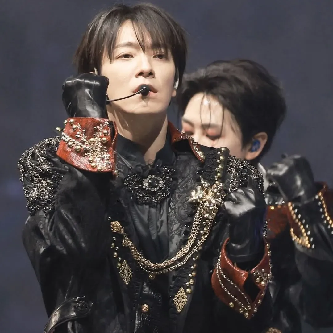 Foto aktivitas terbaru Donghae (Super Junior)