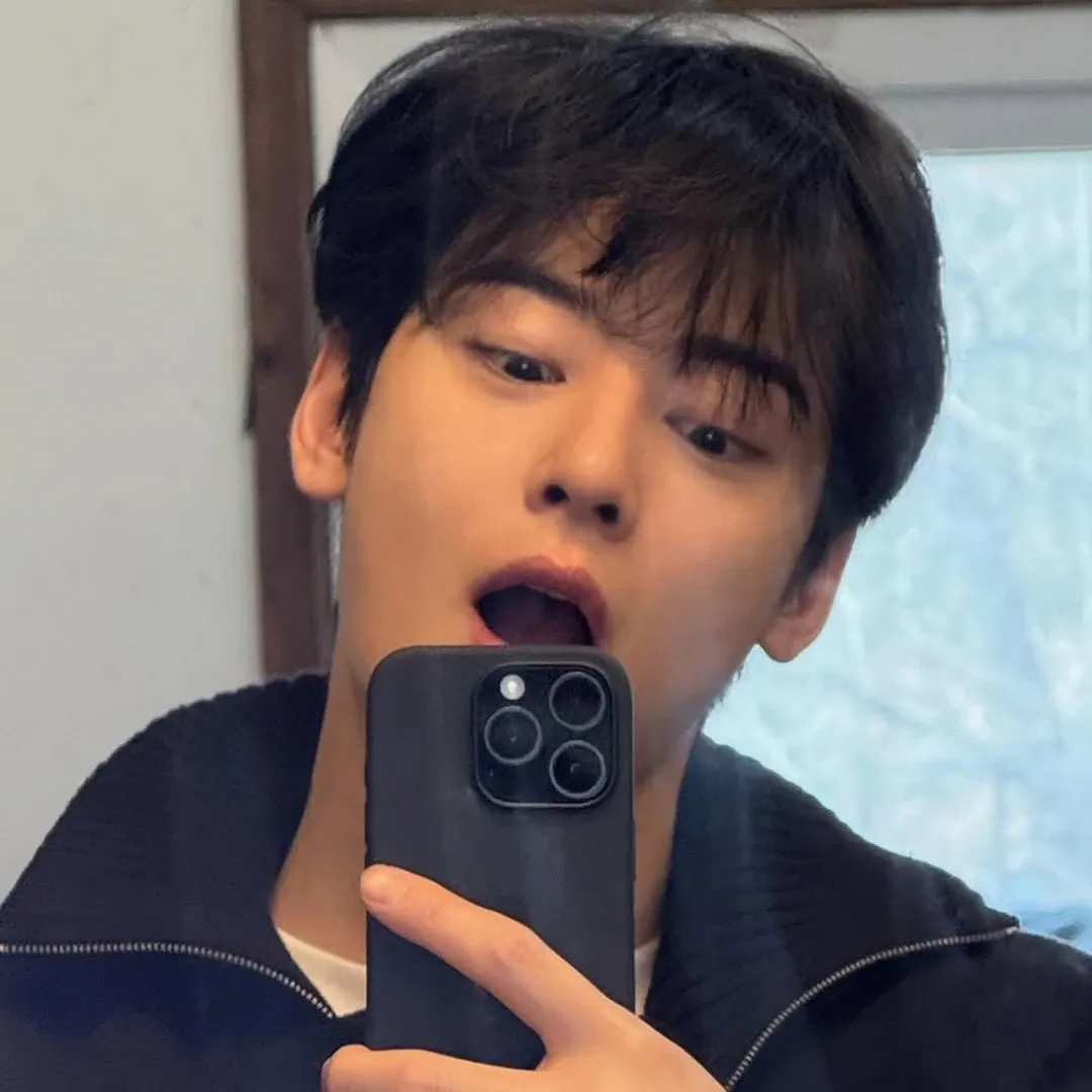 Recent activity shot of Eunwoo (ASTRO)