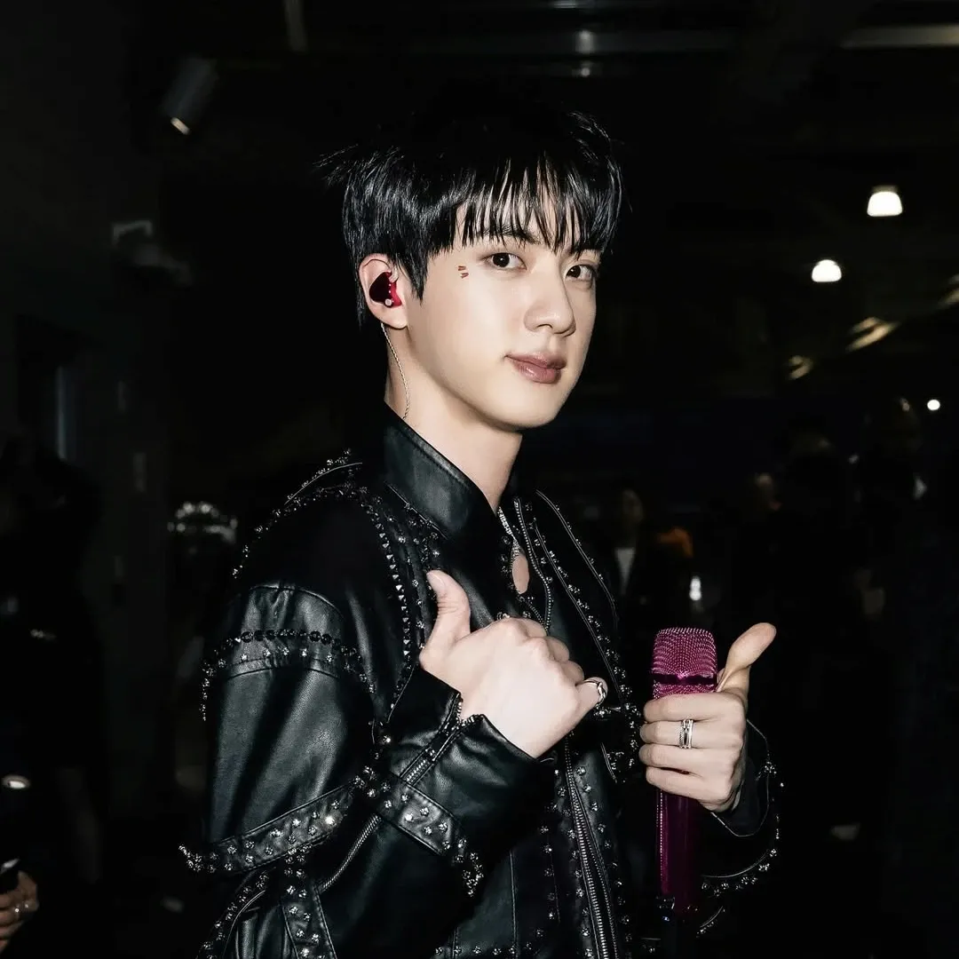 Potret di balik layar Jin (BTS)
