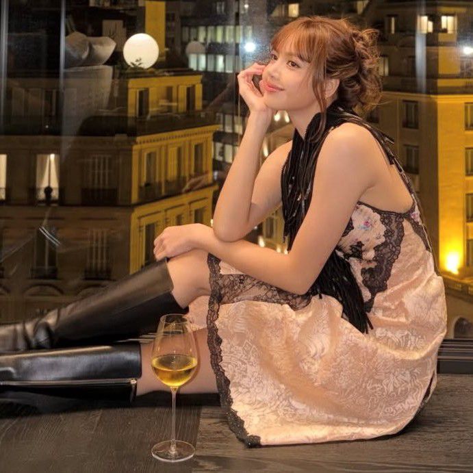 리사 (BLACKPINK)의 최신 사진