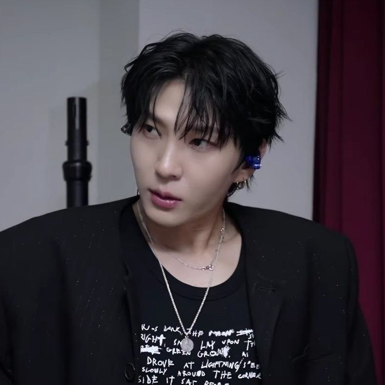 Postingan bintang K-pop yang paling disorot saat ini