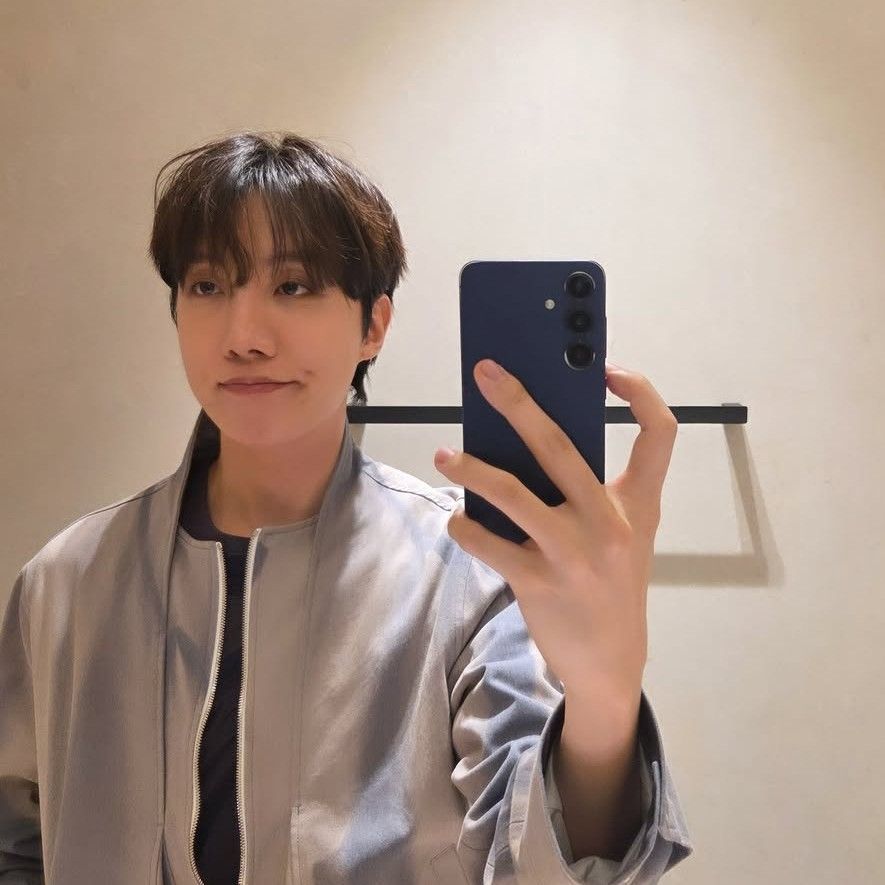 Behind-the-scenes cut of j-hope (BTS)