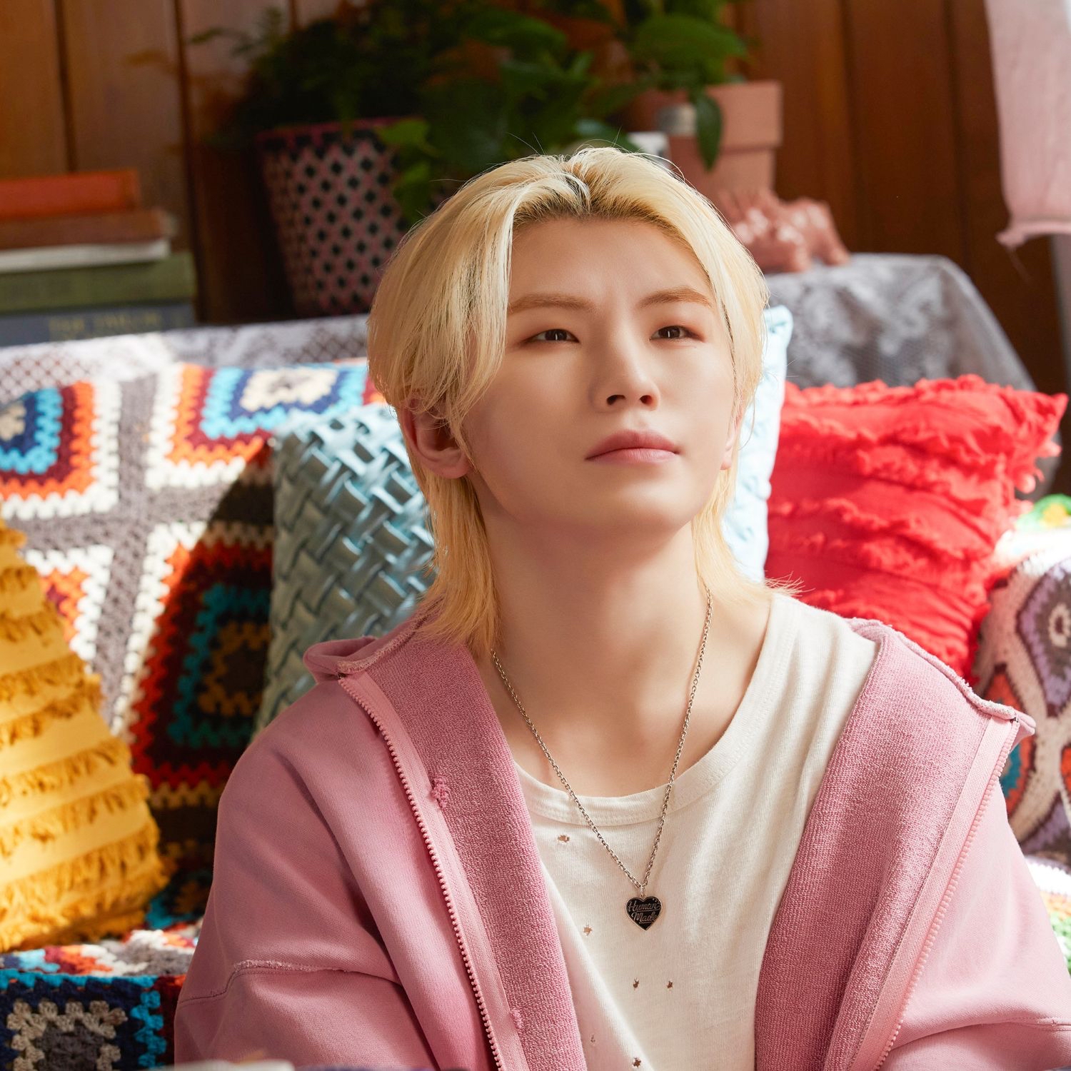 Recent activity shot of Woozi (SEVENTEEN)