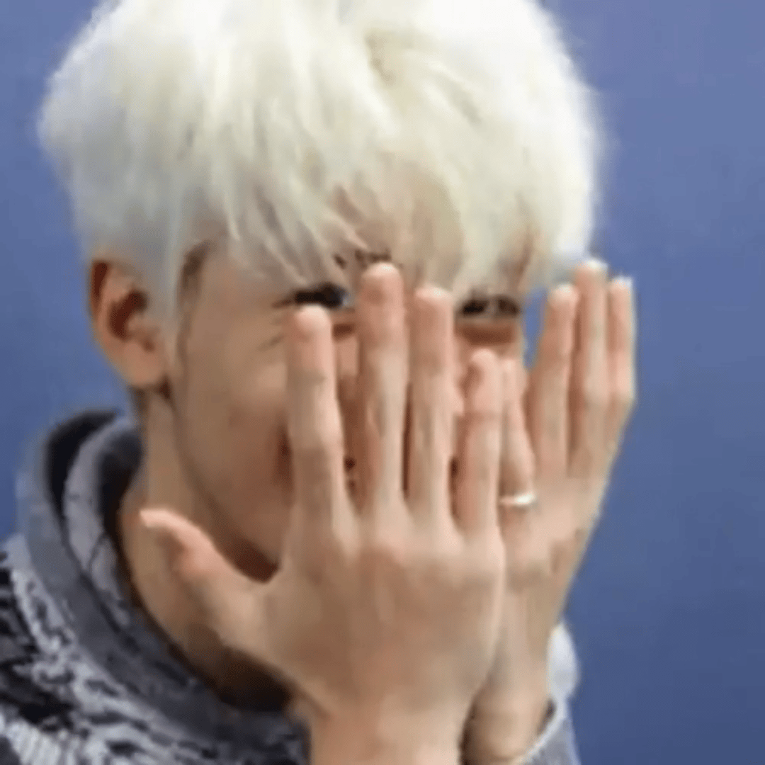 A moment captured by Hwiyoung (SF9)'s fan