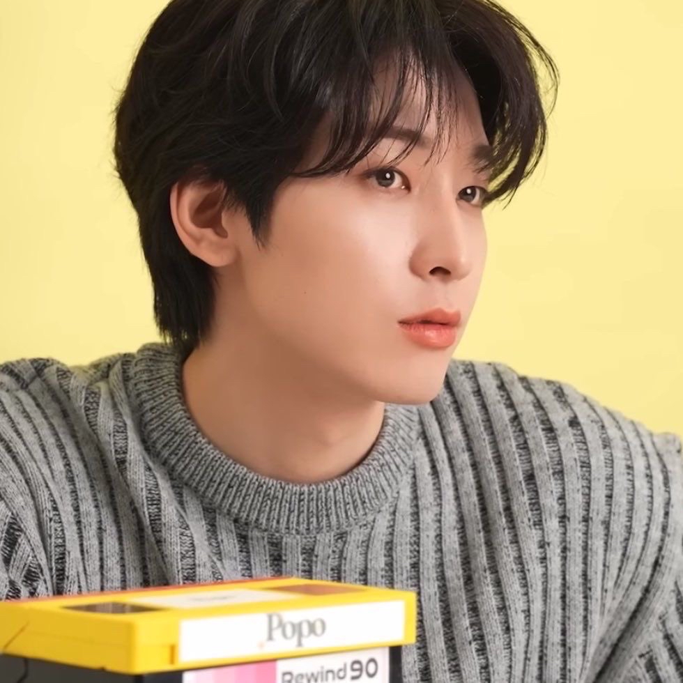 Recent activity shot of Wonwoo (SEVENTEEN)