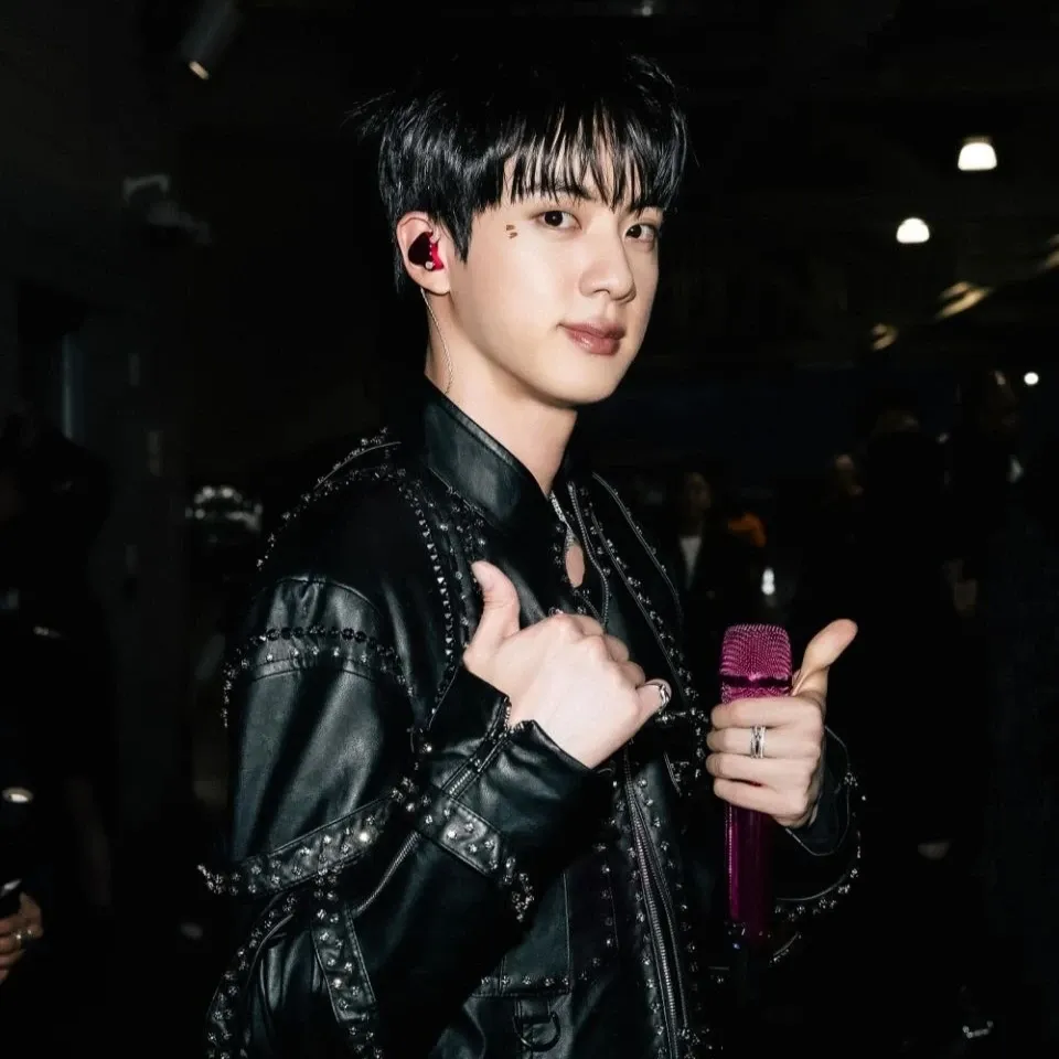 Foto terbaru Jin (BTS)