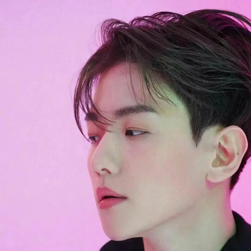 ベクヒョン (EXO)の最近の活動写真