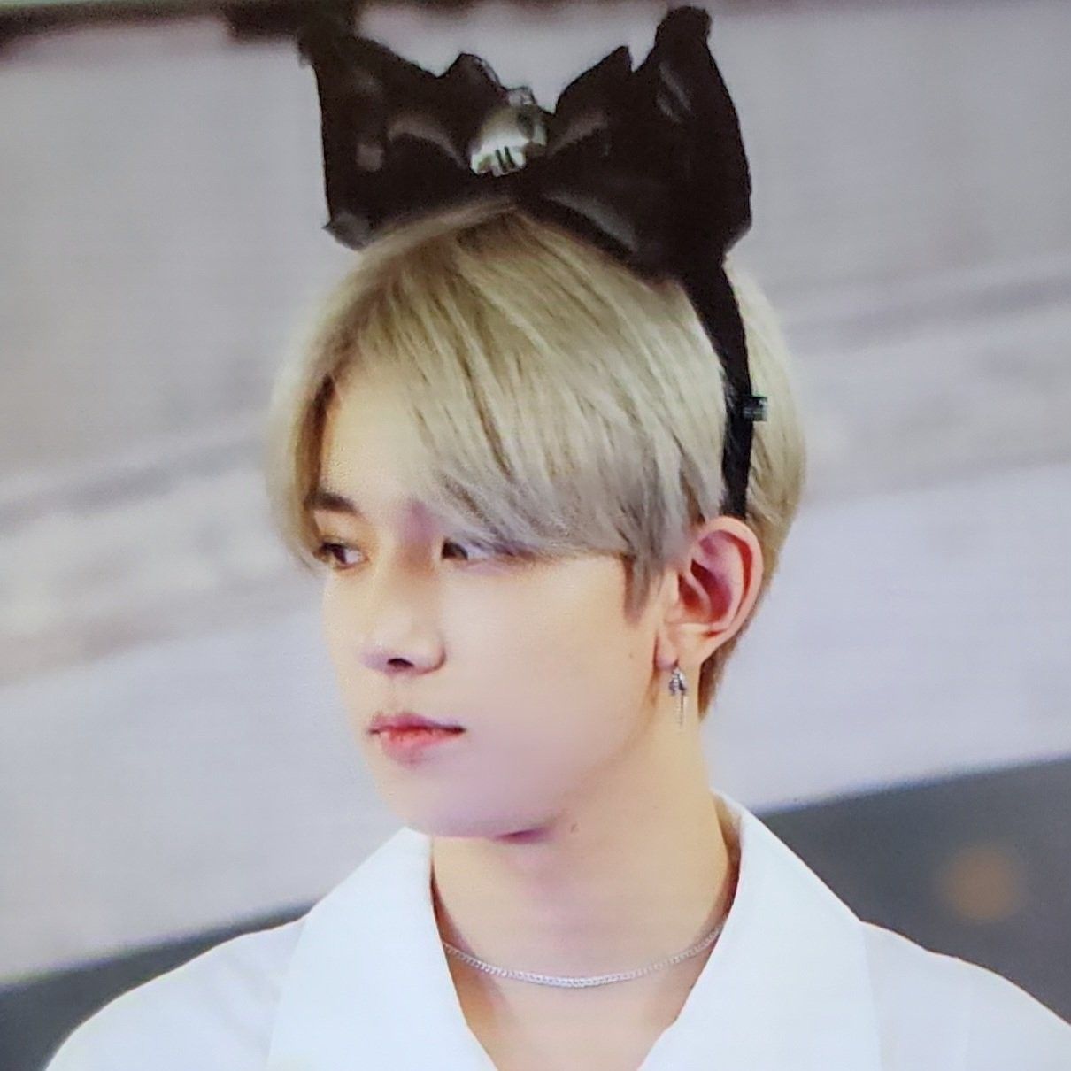 Latest photo of Heeseung