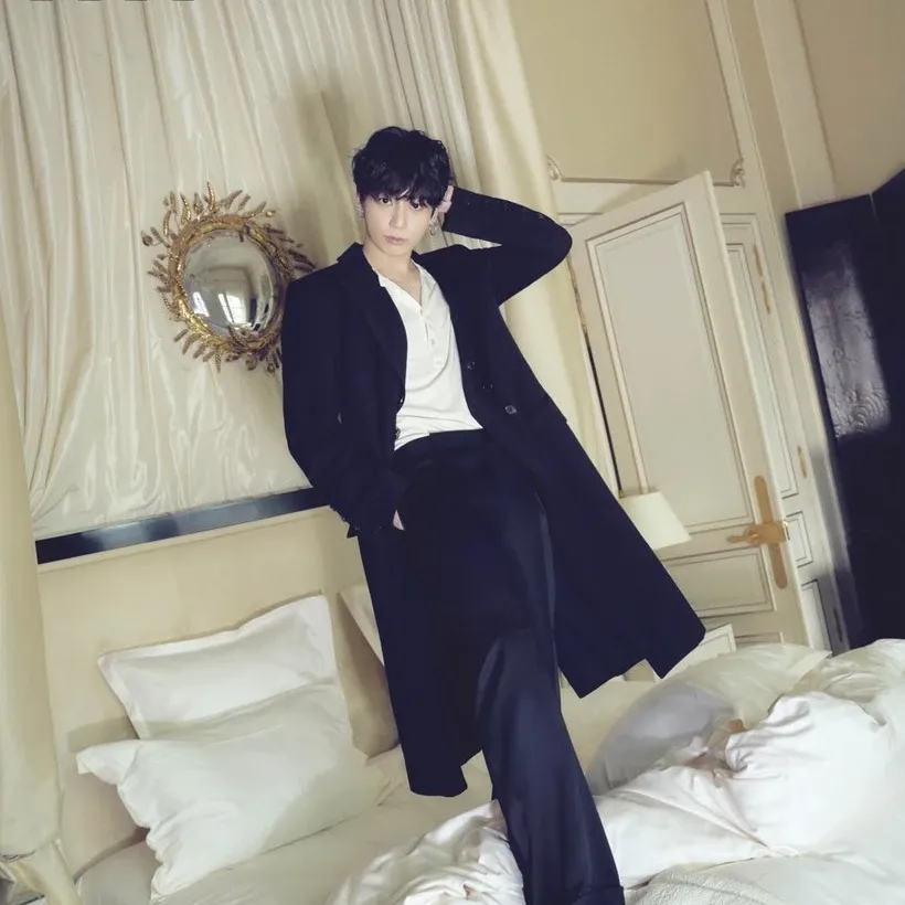 Behind-the-scenes cut of BTS