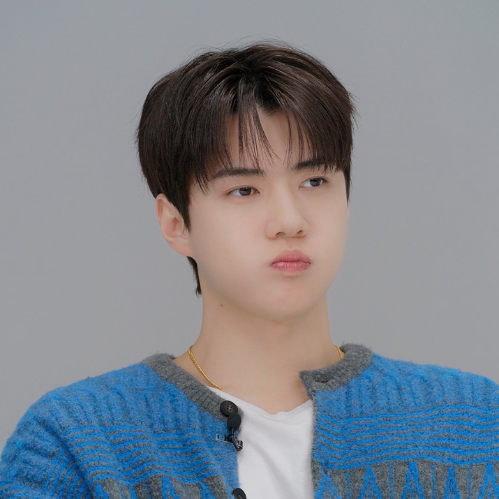 Behind-the-scenes cut of EXO