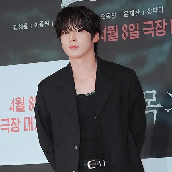 Behind-the-scenes cut of Kim Yohan (WEi)