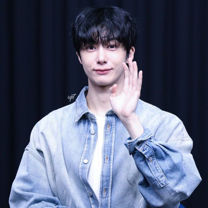 Momen yang diabadikan oleh penggemar MONSTA X