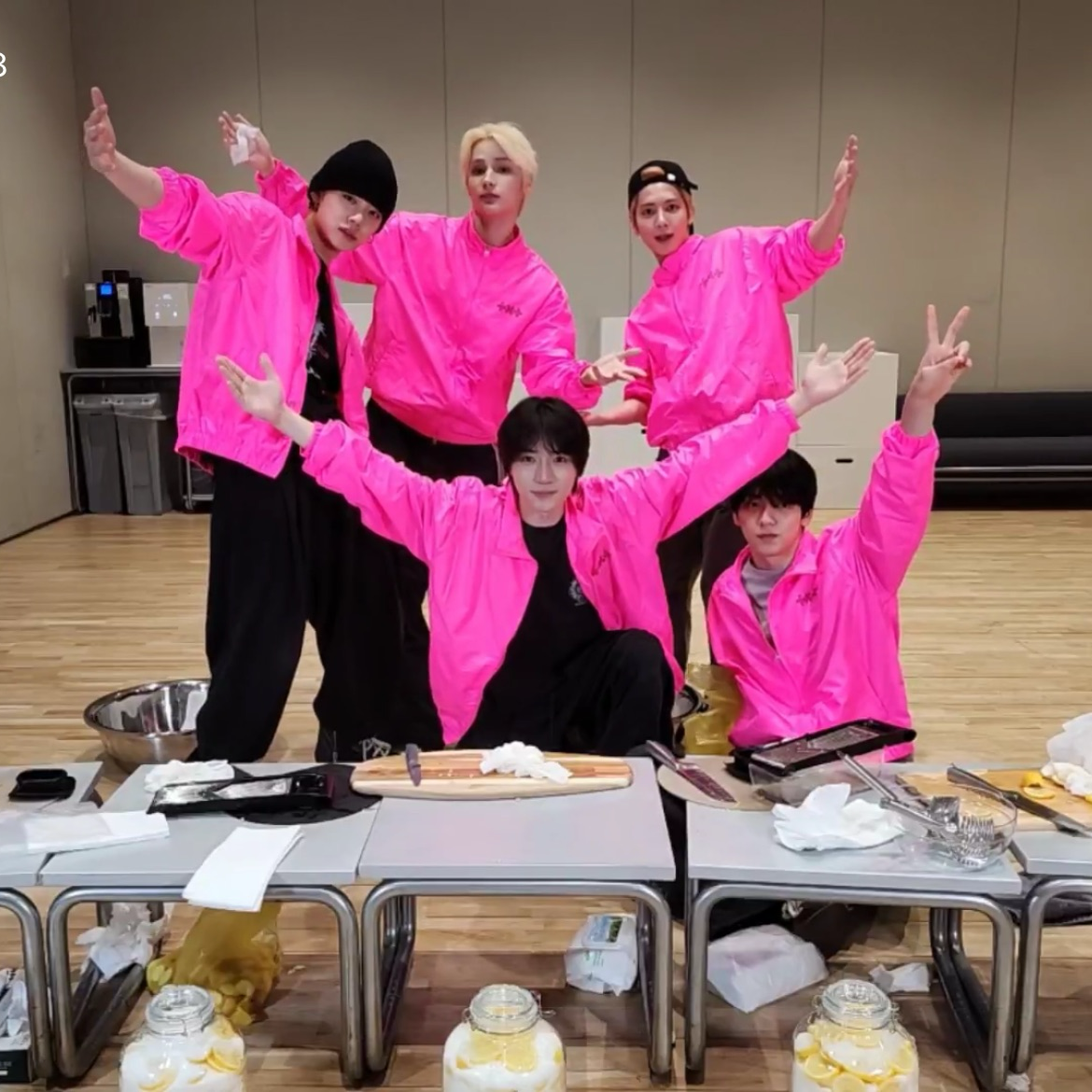 TOMORROW X TOGETHERの最近の活動写真