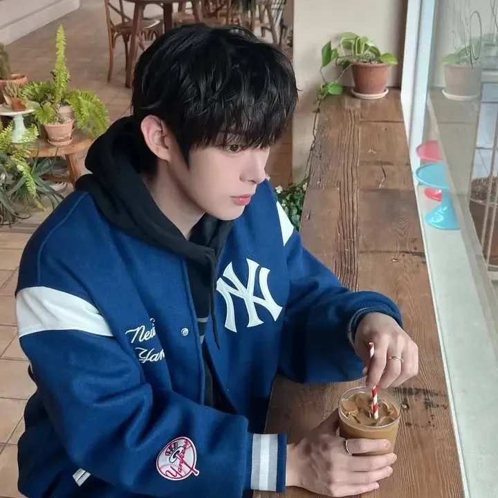 Behind-the-scenes cut of AHOF