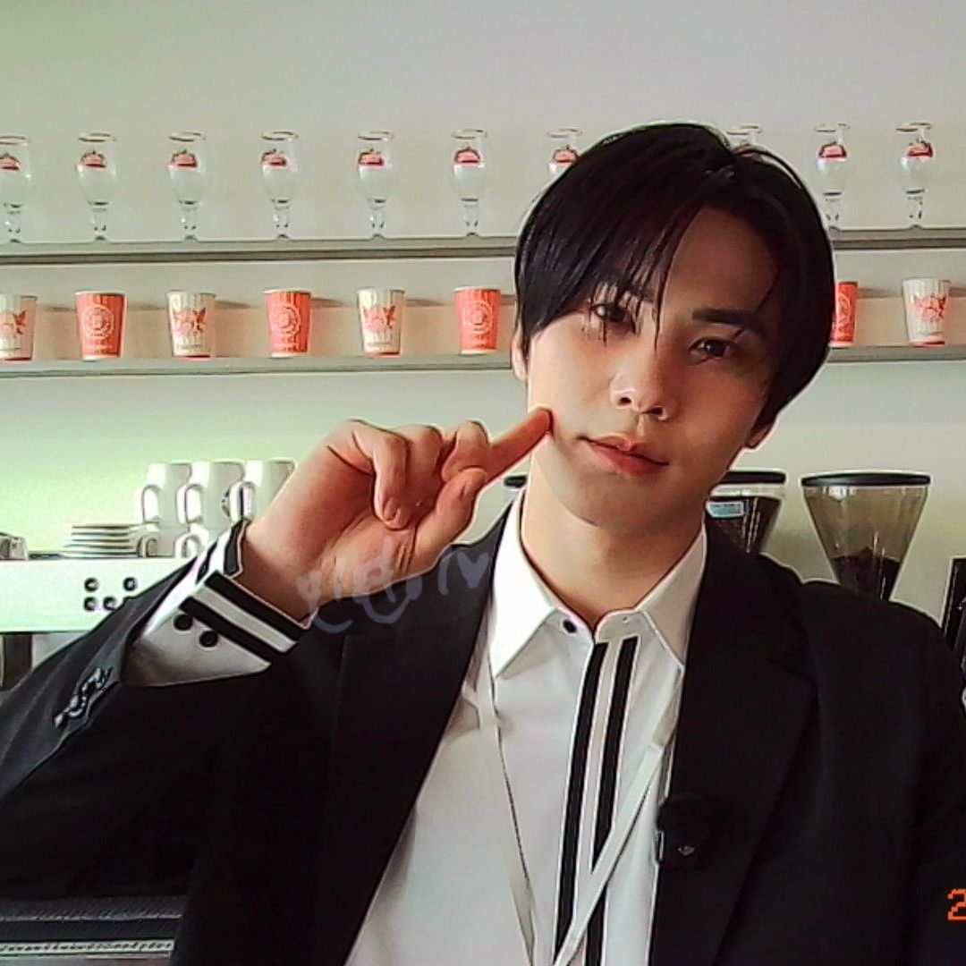 Behind-the-scenes cut of Rocky