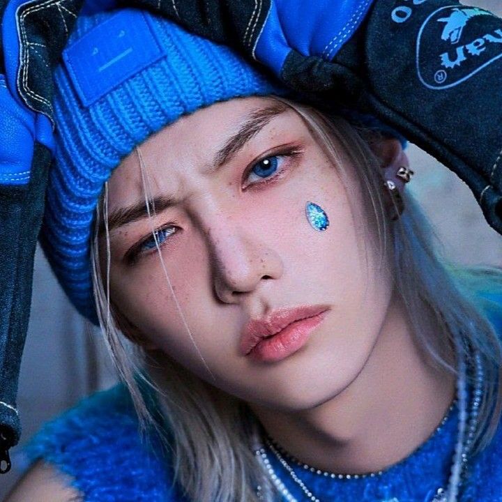 Latest photo of Felix (Stray Kids)