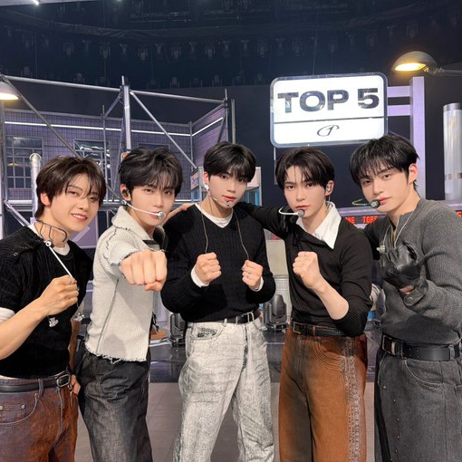 Recent activity shot of Sung Hanbin (ZEROBASEONE)