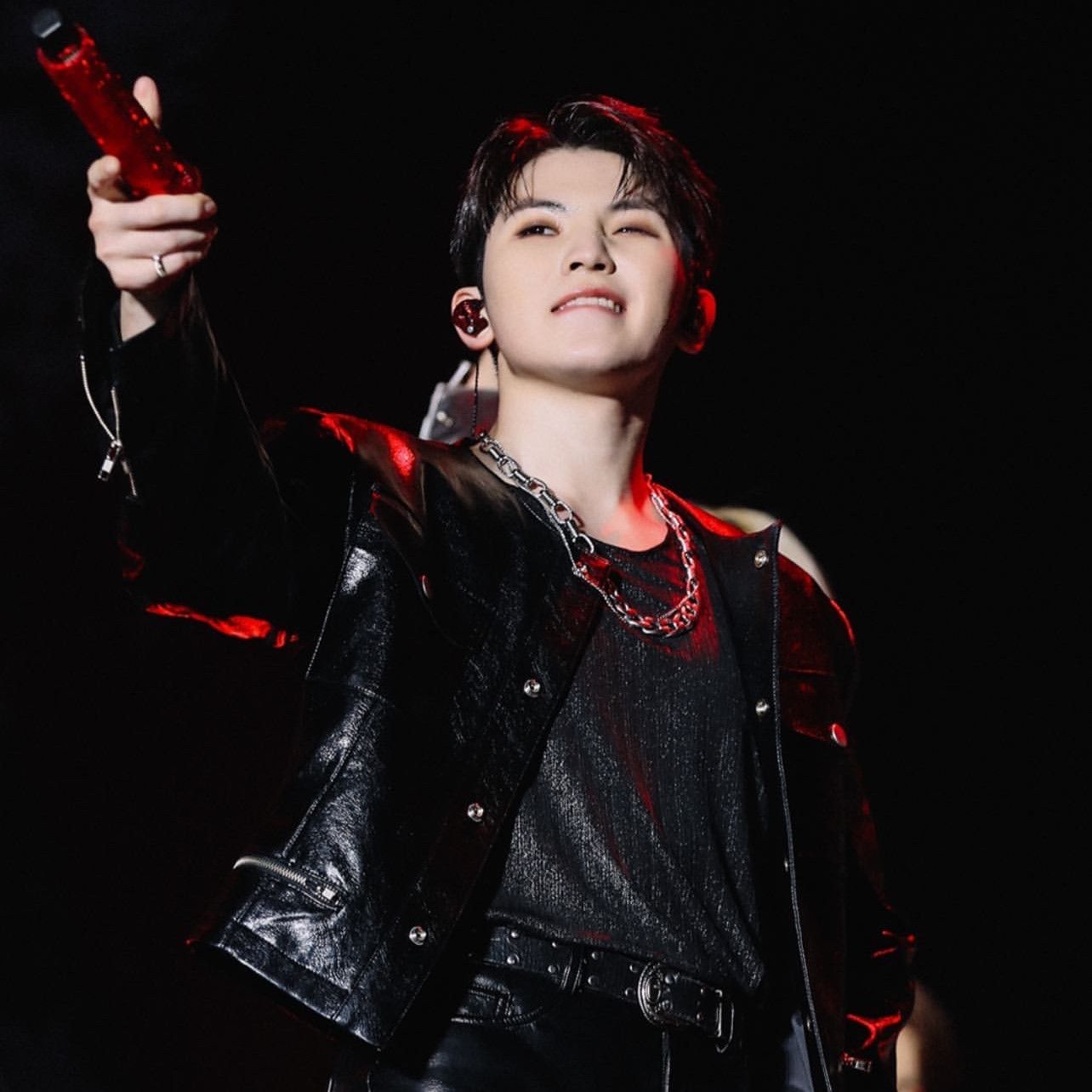 Woozi (SEVENTEEN)的最新活動照片