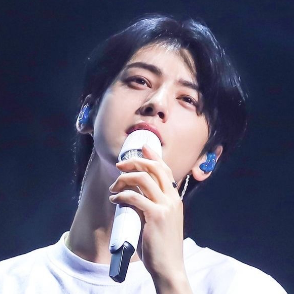 Behind-the-scenes cut of Eunwoo (ASTRO)