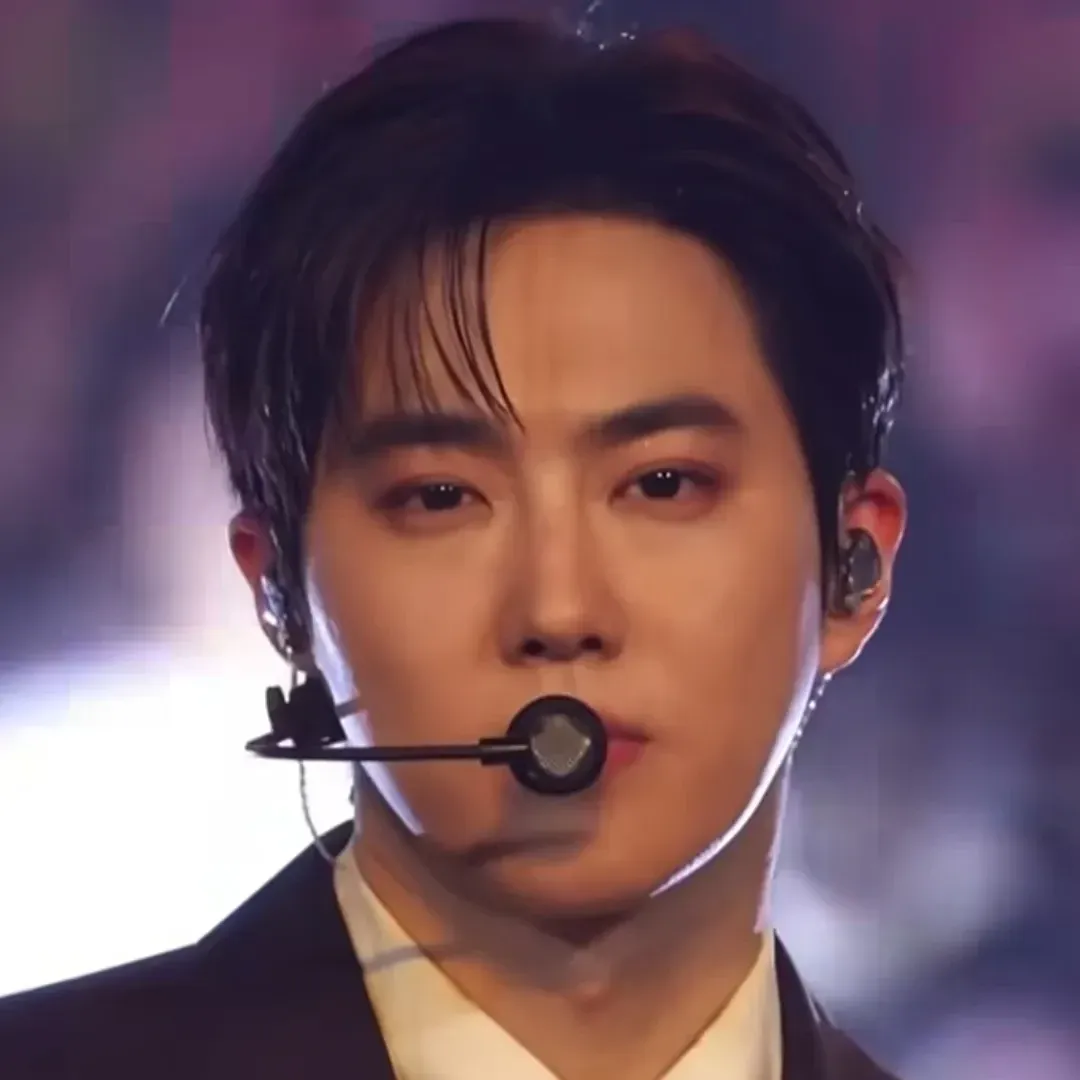 Latest photo of Suho (EXO)