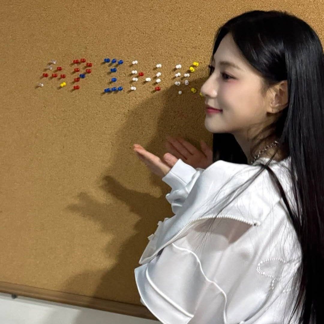 A moment captured by Oh Hayoung (Apink)'s fan