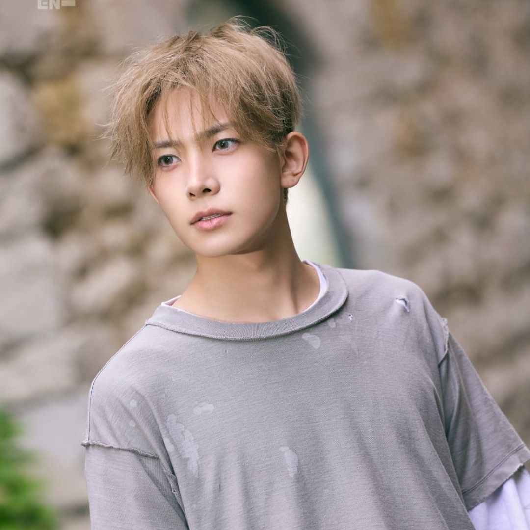 Recent activity shot of Heeseung (ENHYPEN)