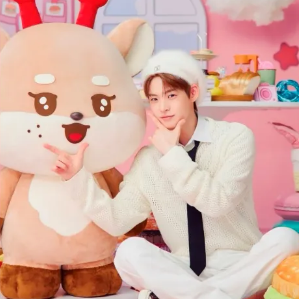 Behind-the-scenes cut of Hyojin (ONF)