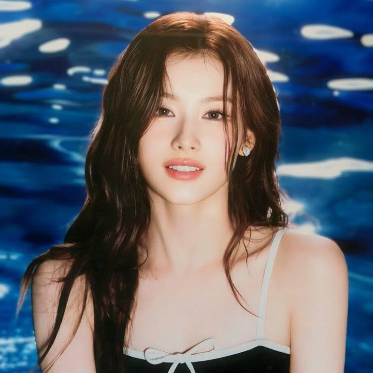 Sana (TWICE)的幕後花絮