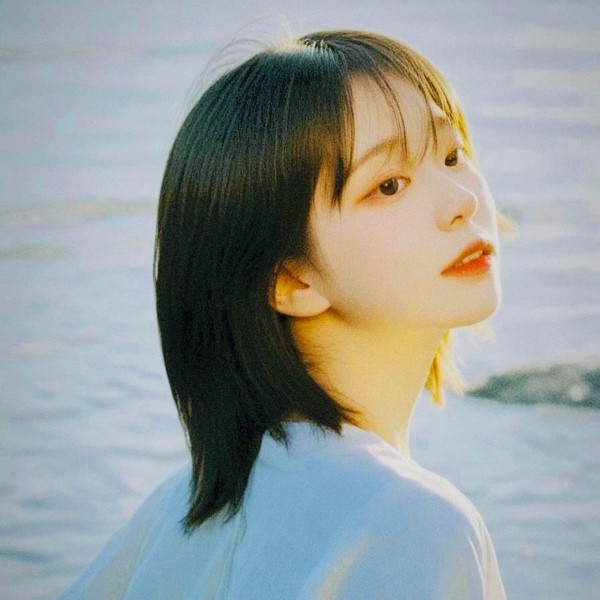 Shining profile picture of Chodan (QWER) on today's Choeaedol