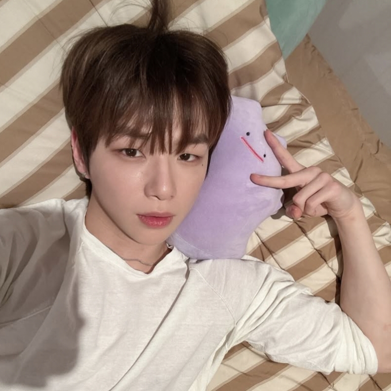 강다니엘 최근 활동샷