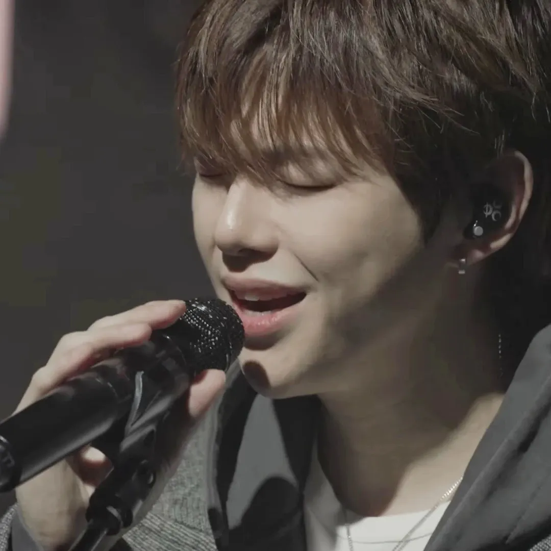 Momen yang diabadikan oleh penggemar Kang Daniel