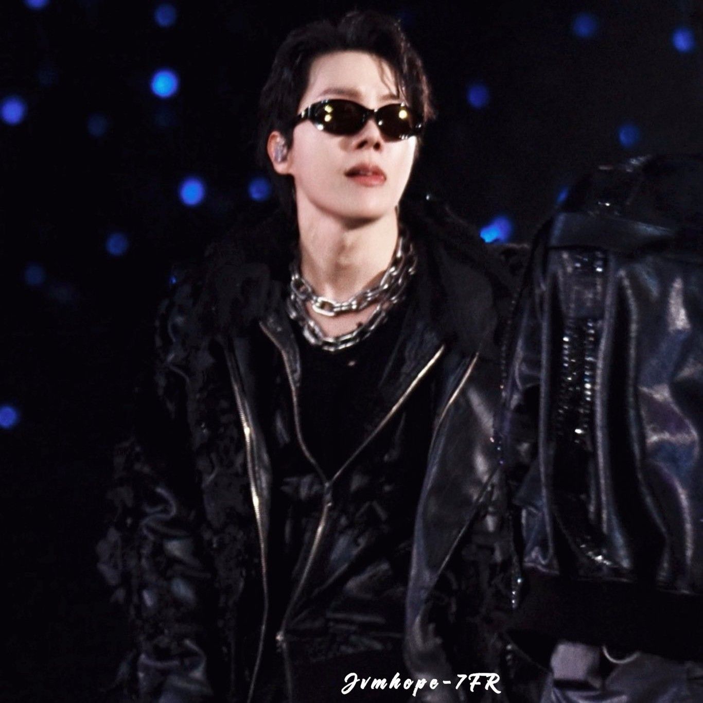 Momen yang diabadikan oleh penggemar j-hope (BTS)