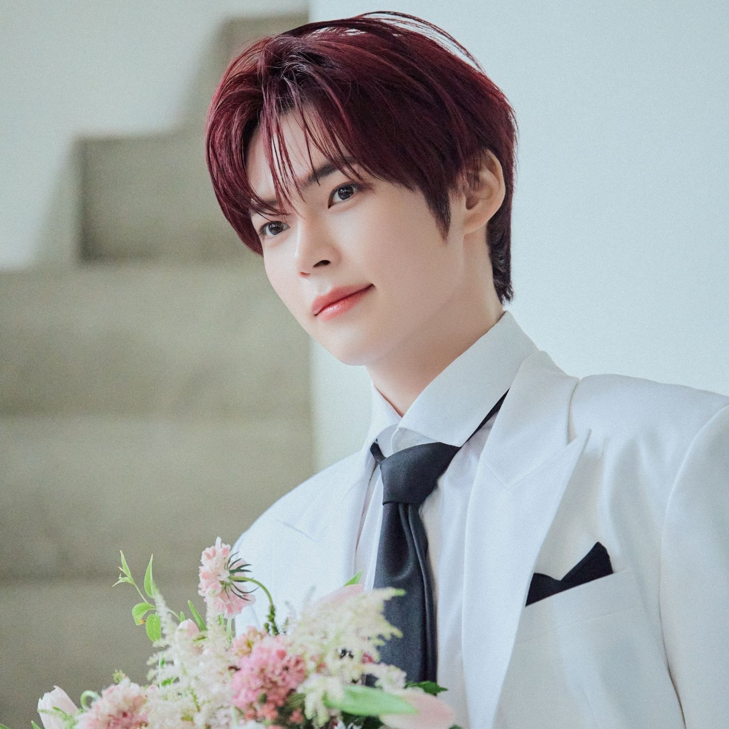 Potret di balik layar Sung Hanbin (ZEROBASEONE)