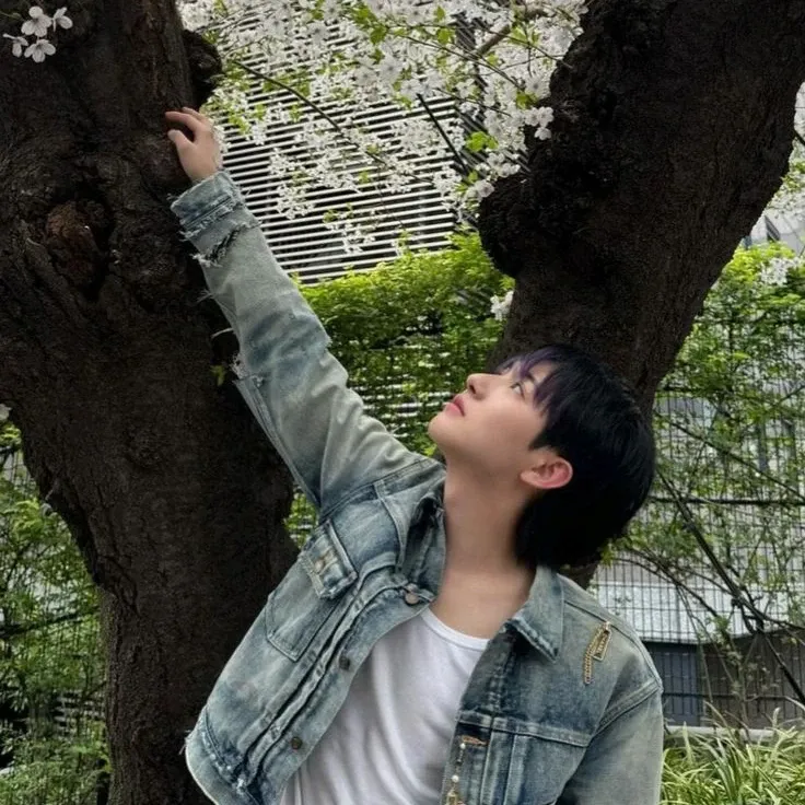 런쥔 (NCT DREAM) 최근 활동샷