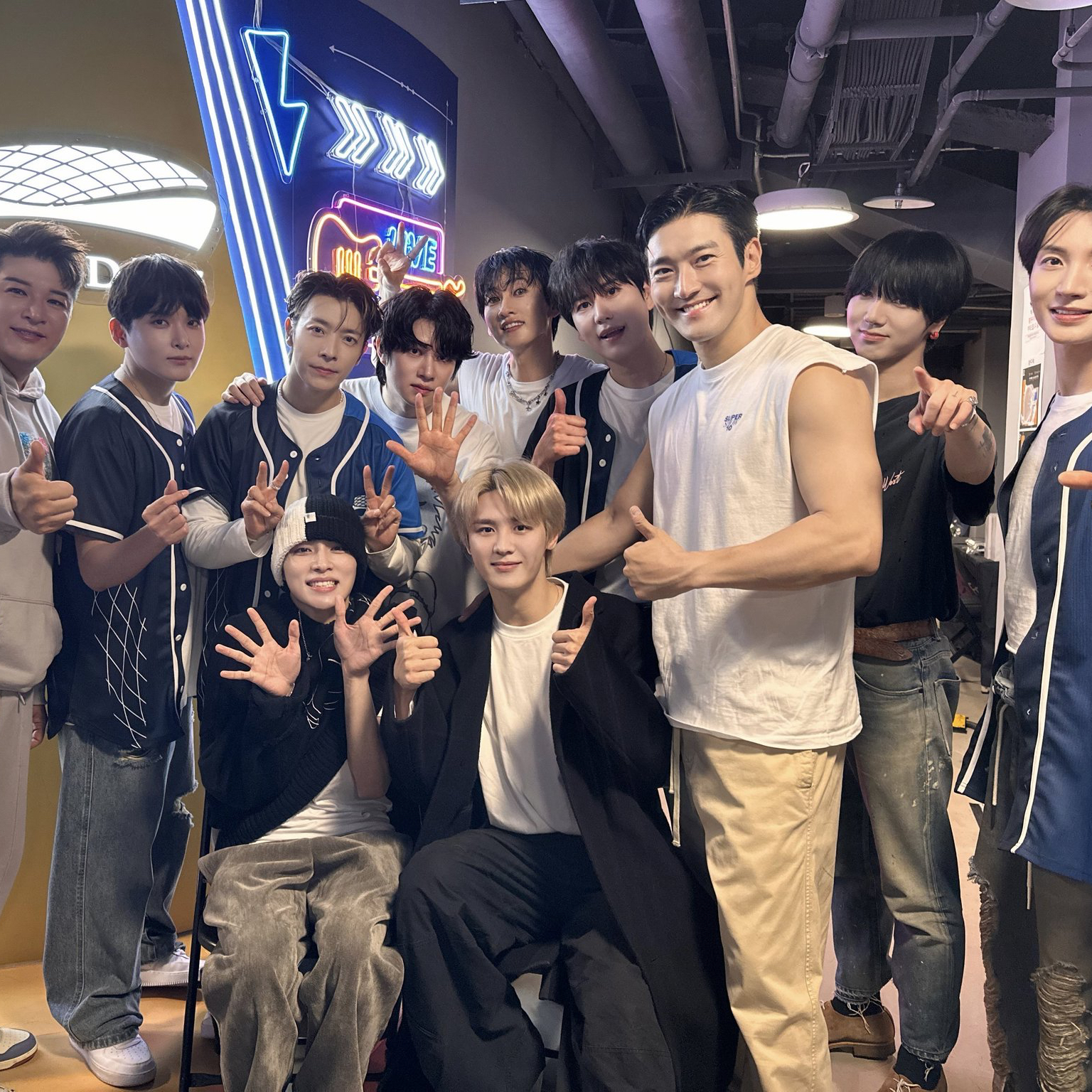 Momen yang diabadikan oleh penggemar Super Junior